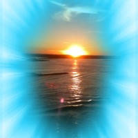 Farout Photo Effects – Add edits and overlays on your pictures.